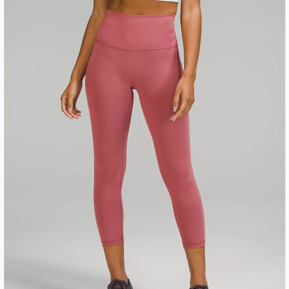 Lululemon Wunder Unders - Picture 1 of 2